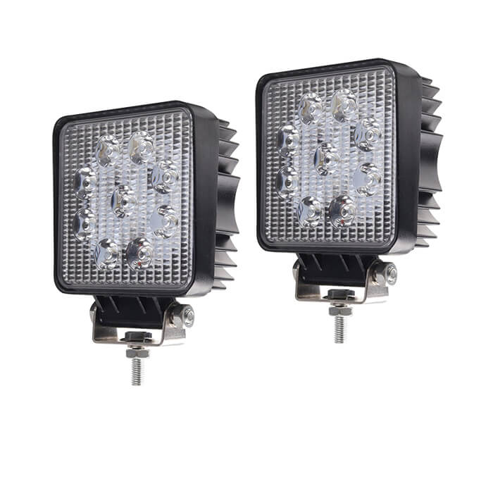 Lumière de travail à LED de 4 pouces 950 27W